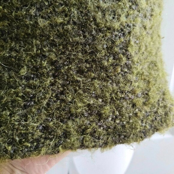 Vintage Design Today's Acrylic & Wool Green Moss Top & Matching Skirt Set - Picture 8 of 15